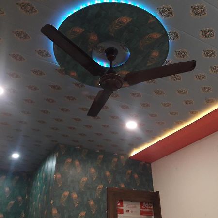 Hotel Rajvihar Pachmarhi ภายนอก รูปภาพ