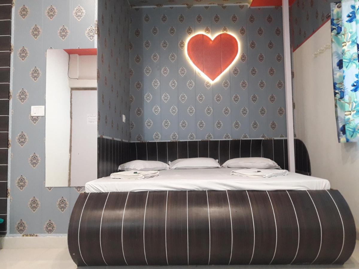 Hotel Rajvihar Pachmarhi ภายนอก รูปภาพ