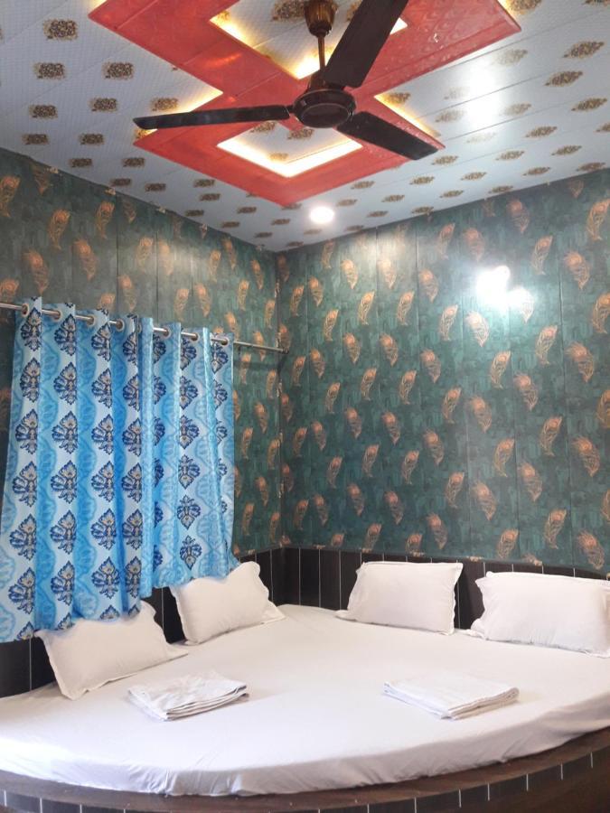 Hotel Rajvihar Pachmarhi ภายนอก รูปภาพ