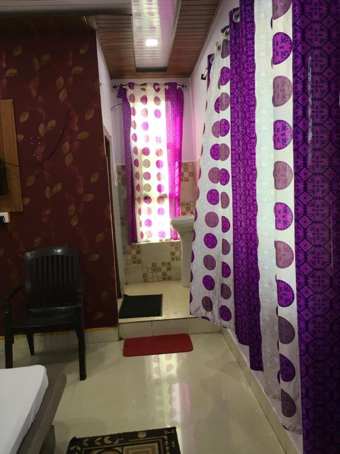 Hotel Rajvihar Pachmarhi ภายนอก รูปภาพ